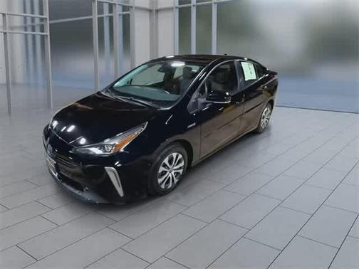 2021 Toyota Prius LE