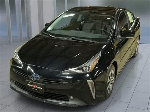 2021 Toyota Prius LE