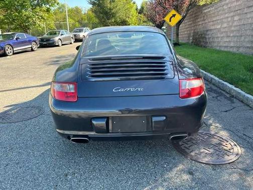 2005 Porsche 911 Carrera