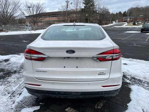 2020 Ford Fusion Hybrid SE