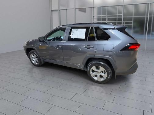 2023 Toyota RAV4 Hybrid LE