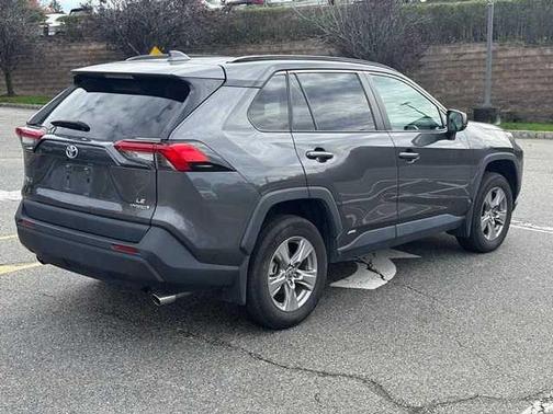 2023 Toyota RAV4 Hybrid LE