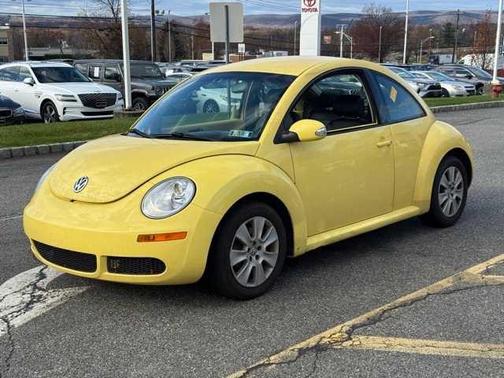 2009 Volkswagen New Beetle S