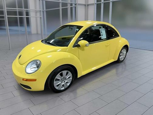 2009 Volkswagen New Beetle S