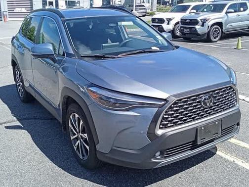 2024 Toyota Corolla Cross XLE