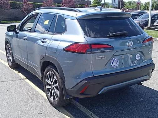 2024 Toyota Corolla Cross XLE