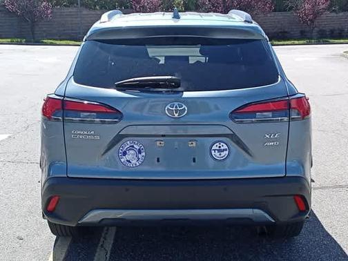 2024 Toyota Corolla Cross XLE