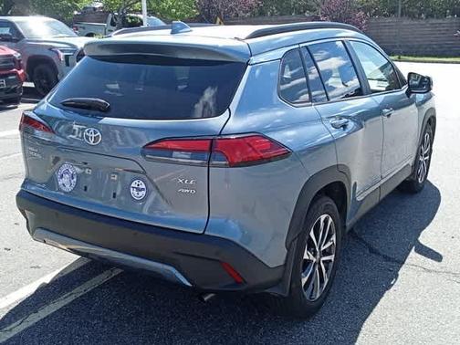 2024 Toyota Corolla Cross XLE