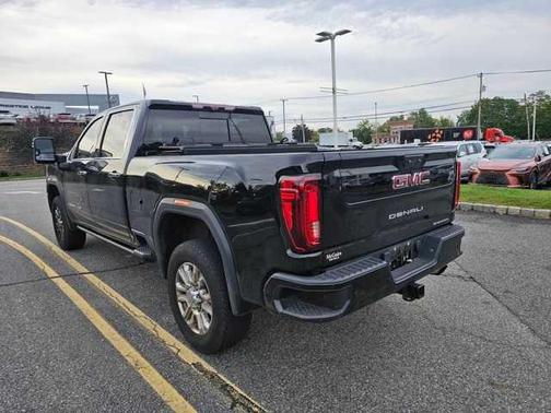 2023 GMC Sierra 2500 Denali