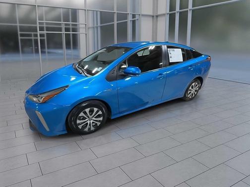 2022 Toyota Prius LE