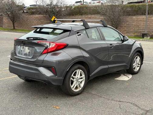 2021 Toyota C-HR LE