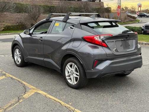 2021 Toyota C-HR LE