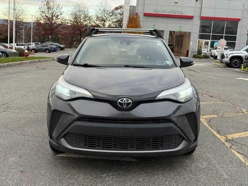 2021 Toyota C-HR LE