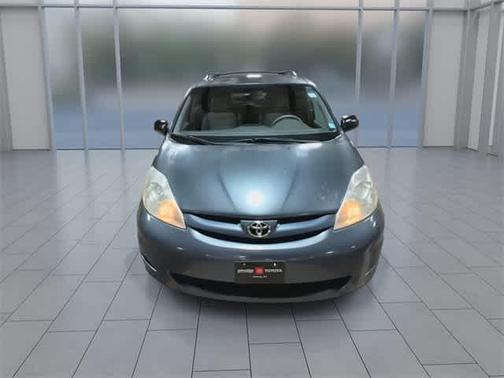 2010 Toyota Sienna LE