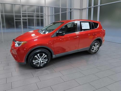 2017 Toyota RAV4 LE