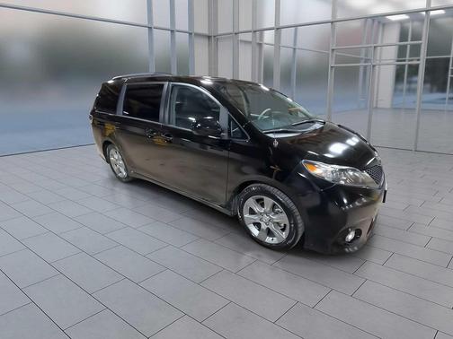 2012 Toyota Sienna SE