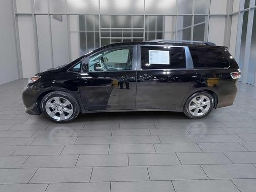 2012 Toyota Sienna SE