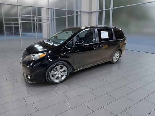 2012 Toyota Sienna SE