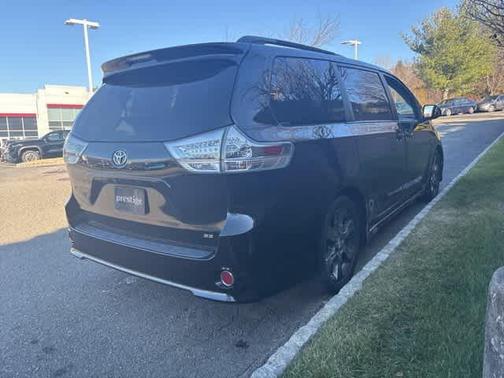 2012 Toyota Sienna SE