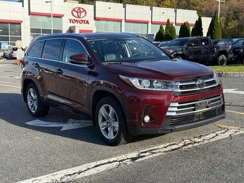 2017 Toyota Highlander Limited