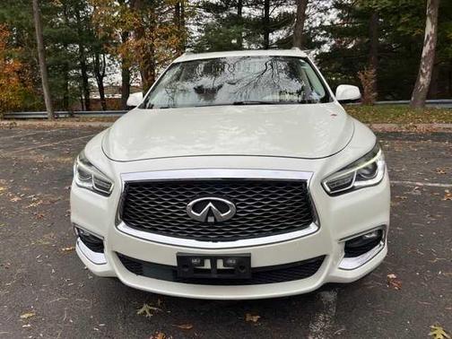 2017 INFINITI QX60 Base
