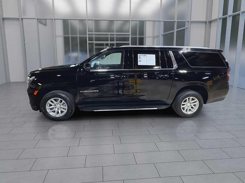2022 Chevrolet Suburban LT