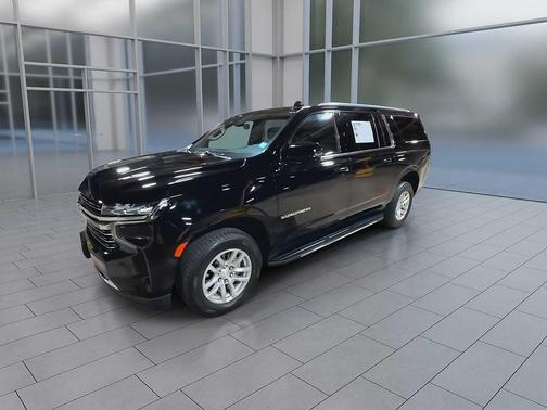2022 Chevrolet Suburban LT
