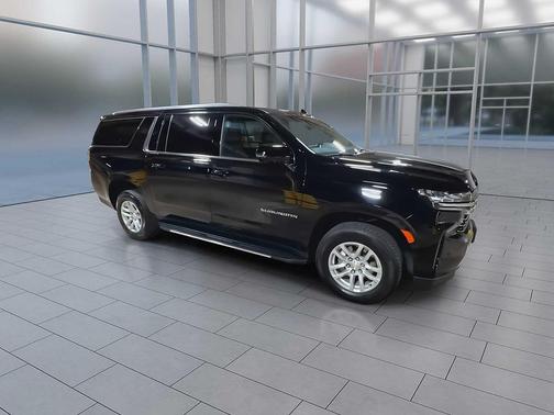 2022 Chevrolet Suburban LT