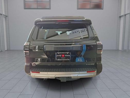 2025 Toyota 4Runner Hybrid Trailhunter