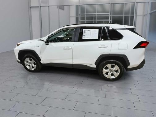 2021 Toyota RAV4 Hybrid LE