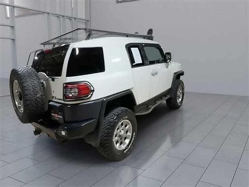 2013 Toyota FJ Cruiser Base