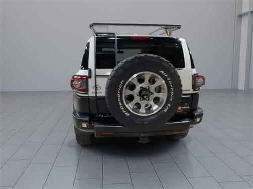 2013 Toyota FJ Cruiser Base