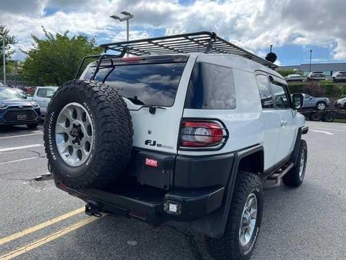 2013 Toyota FJ Cruiser Base