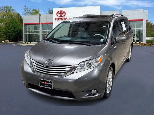 2013 Toyota Sienna XLE