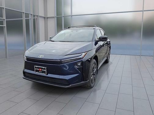 2026 Toyota bZ XLE Plus