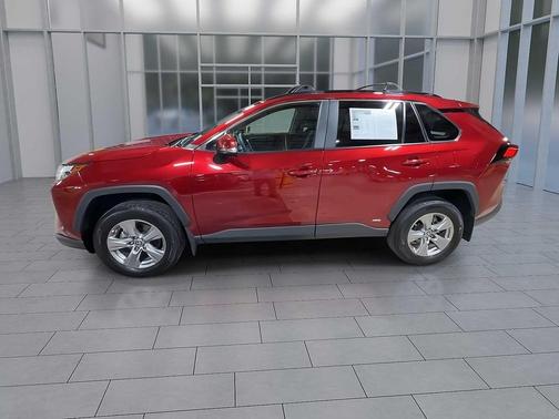2024 Toyota RAV4 Hybrid LE
