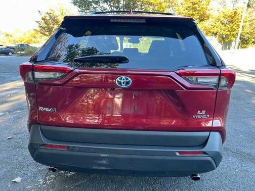 2024 Toyota RAV4 Hybrid LE