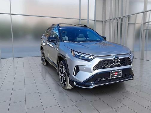 2025 Toyota RAV4 Hybrid SE