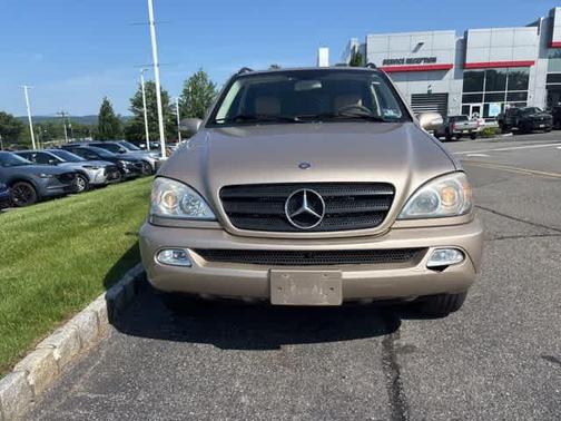 2002 Mercedes-Benz M-Class 4dr AWD 3.2L