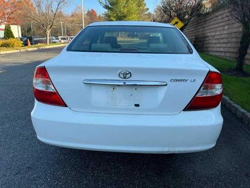 2002 Toyota Camry LE