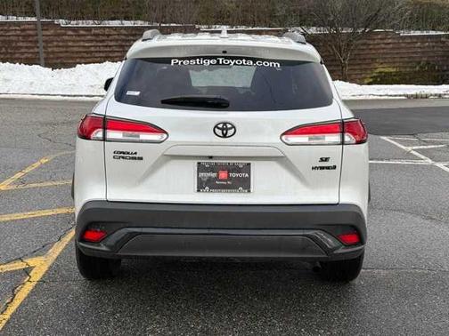 2024 Toyota Corolla Hybrid SE