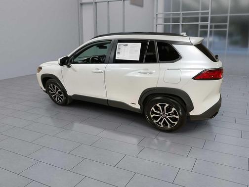 2024 Toyota Corolla Hybrid SE