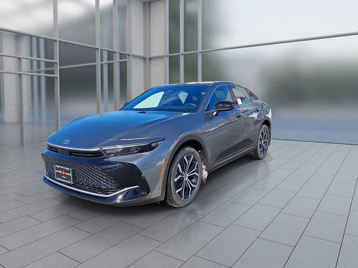 2026 Toyota Crown XLE