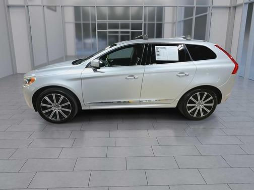 2017 Volvo XC60 T6 Inscription