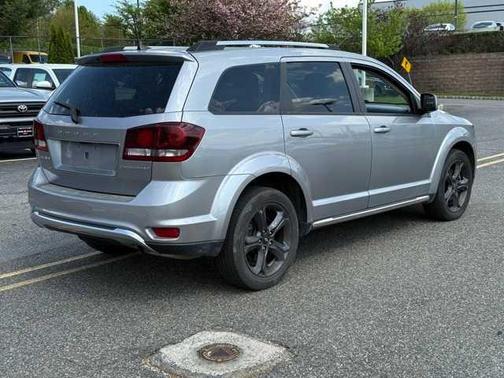 2020 Dodge Journey Crossroad
