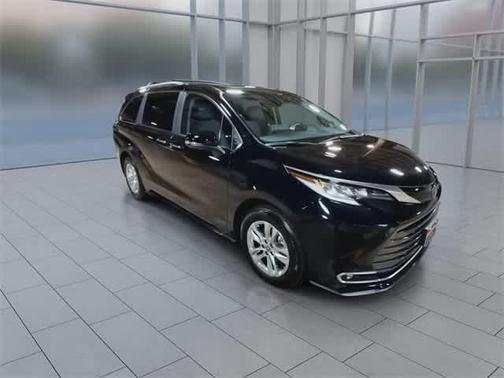 2024 Toyota Sienna Limited 7-Passenger