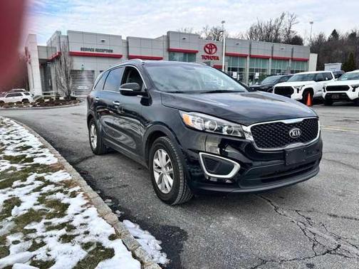 2018 Kia Sorento LX