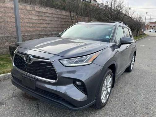 2023 Toyota Highlander Limited