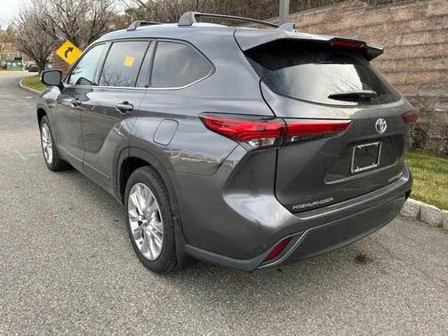 2023 Toyota Highlander Limited