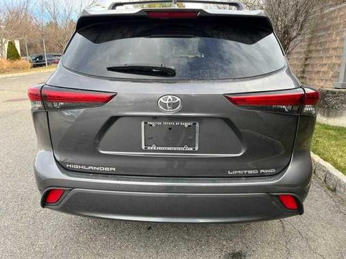 2023 Toyota Highlander Limited